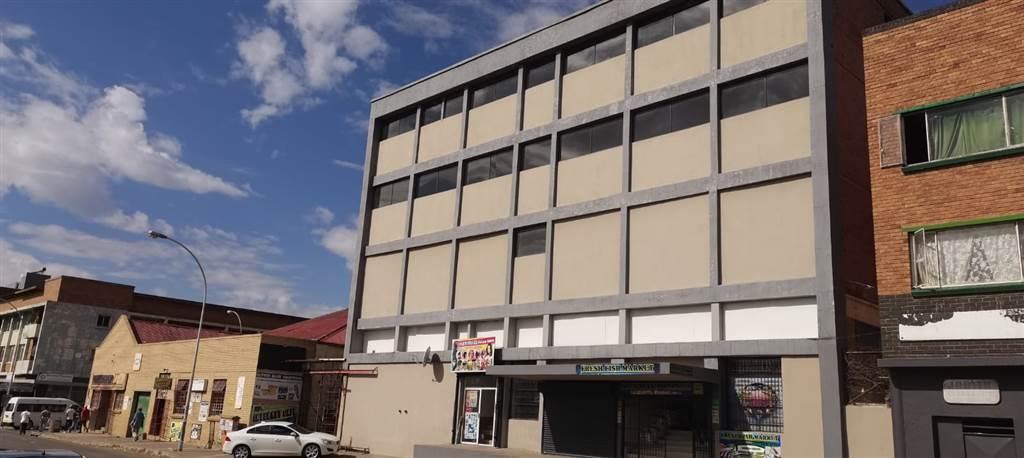 1568  m² Commercial space in Bloemfontein photo number 3