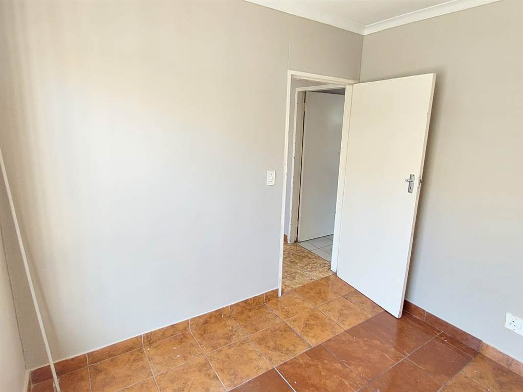4 Bed House in Kaalfontein photo number 21