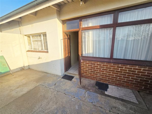 2 Bedroom Townhouse