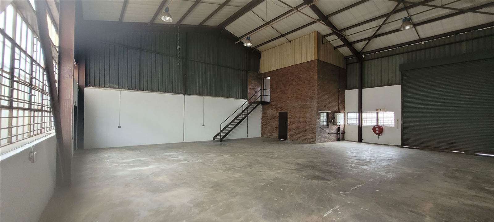 226  m² Industrial space in Robertville photo number 6
