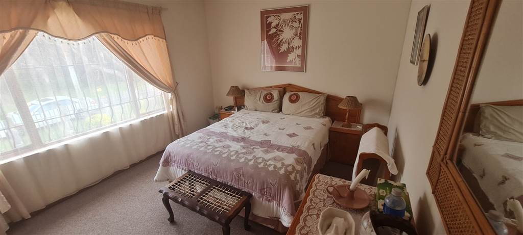 5 Bed House in Leisure Bay photo number 21