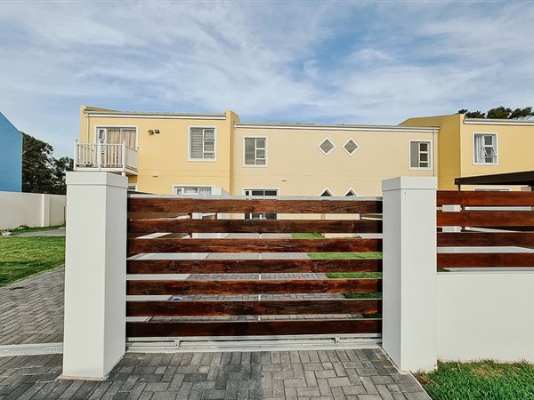 2 Bedroom Duplex