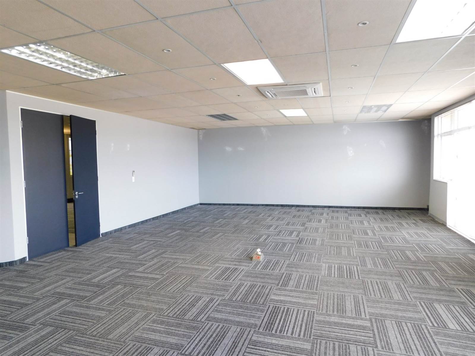 500  m² Office Space in Randburg Central photo number 8