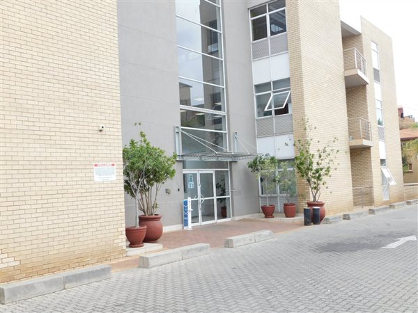 500  m² Office Space in Randburg Central
