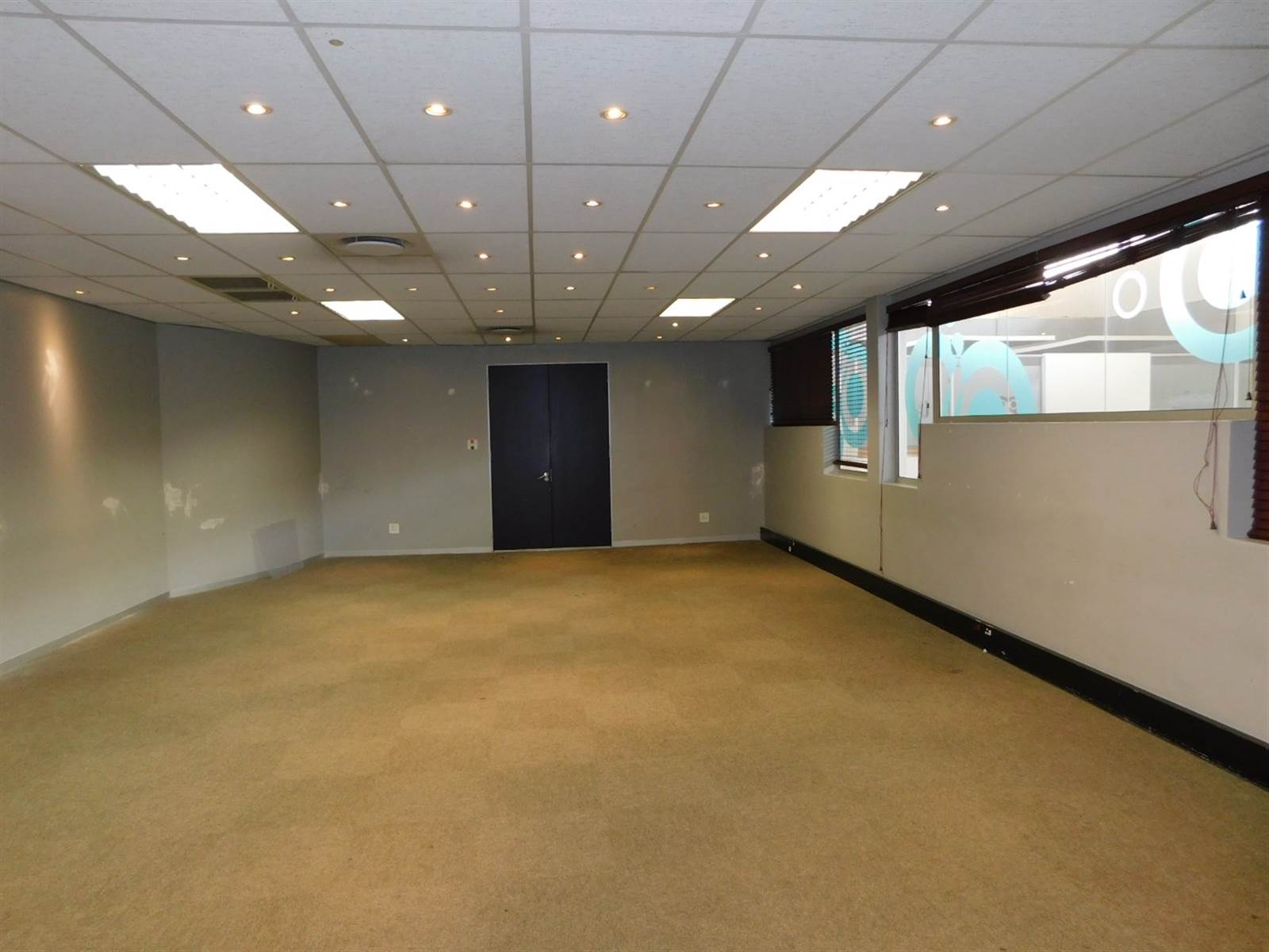 500  m² Office Space in Randburg Central photo number 7