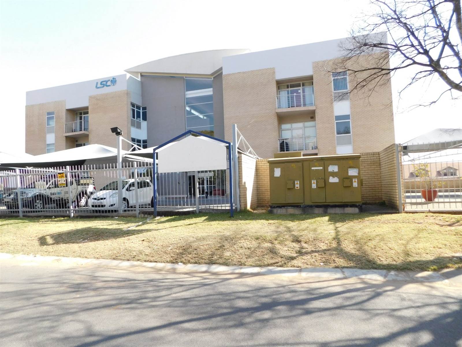 500  m² Office Space in Randburg Central photo number 2