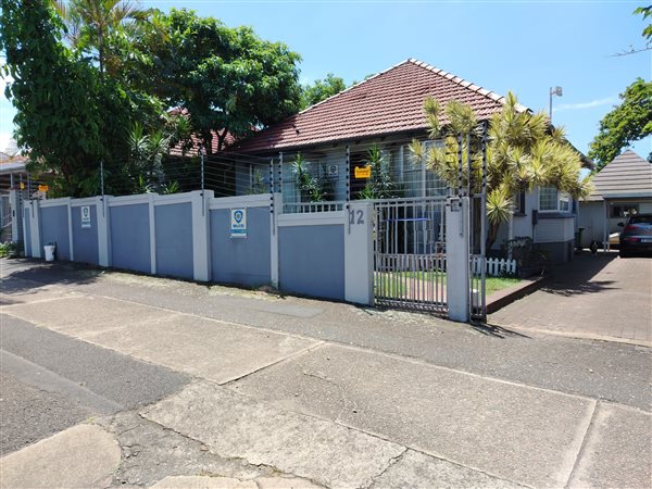 3 Bedroom House 3 Bedroom House