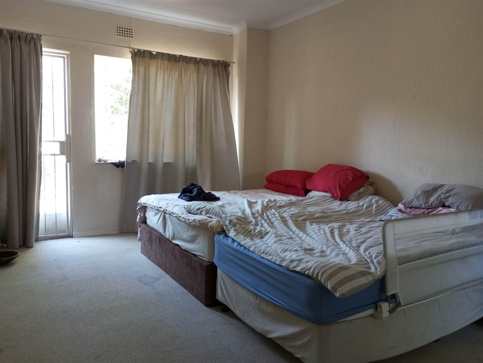 9 Bed House in Northcliff photo number 29