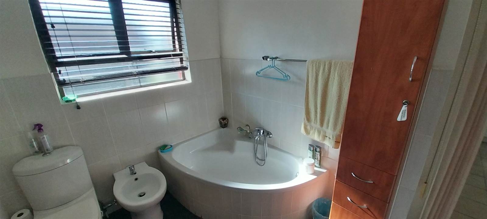3 Bed Townhouse in Scottburgh South photo number 16