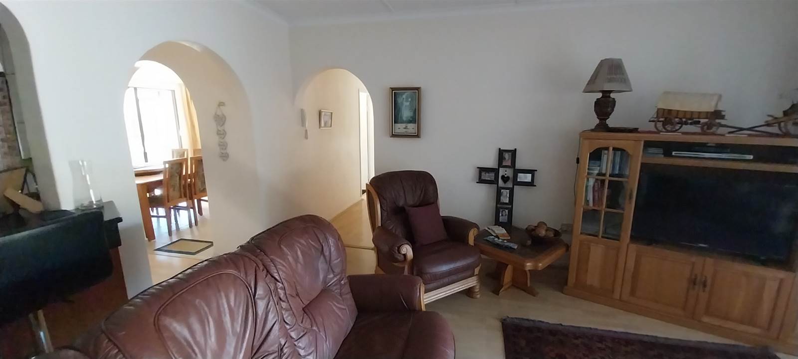 3 Bed Townhouse in Scottburgh South photo number 7