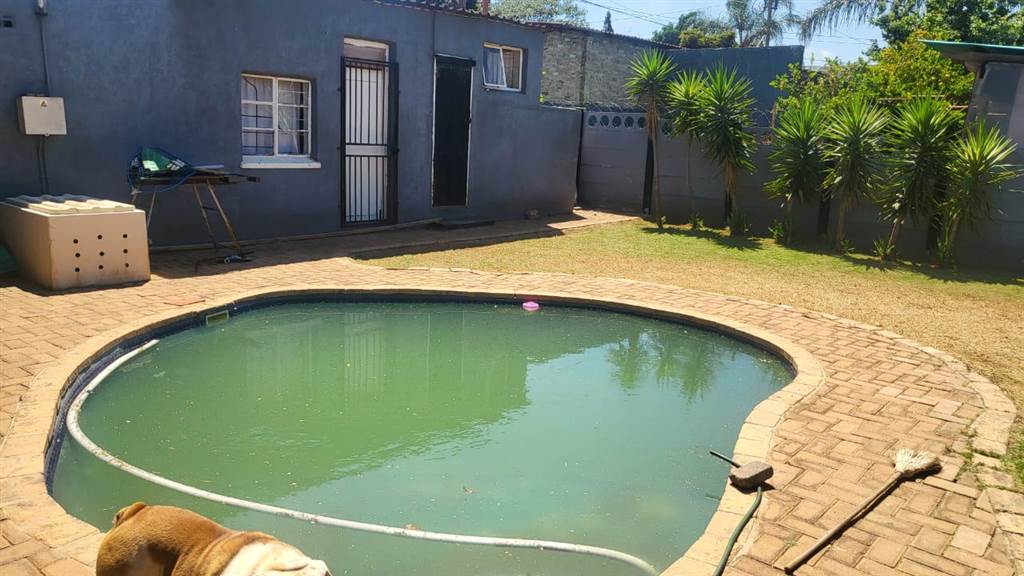 3 Bed House in Roodepoort North photo number 22