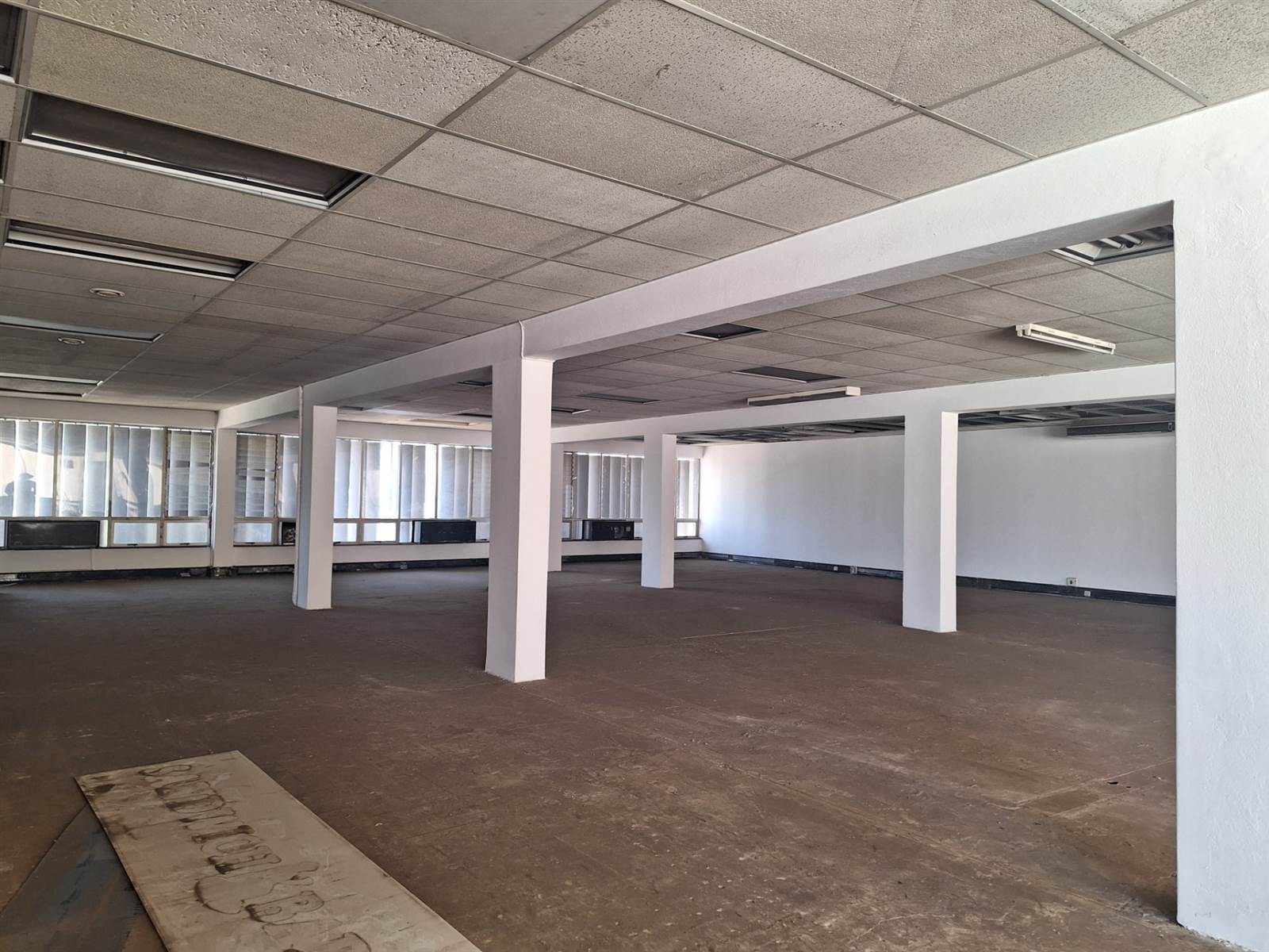 300  m² Commercial space in Benoni Central photo number 7