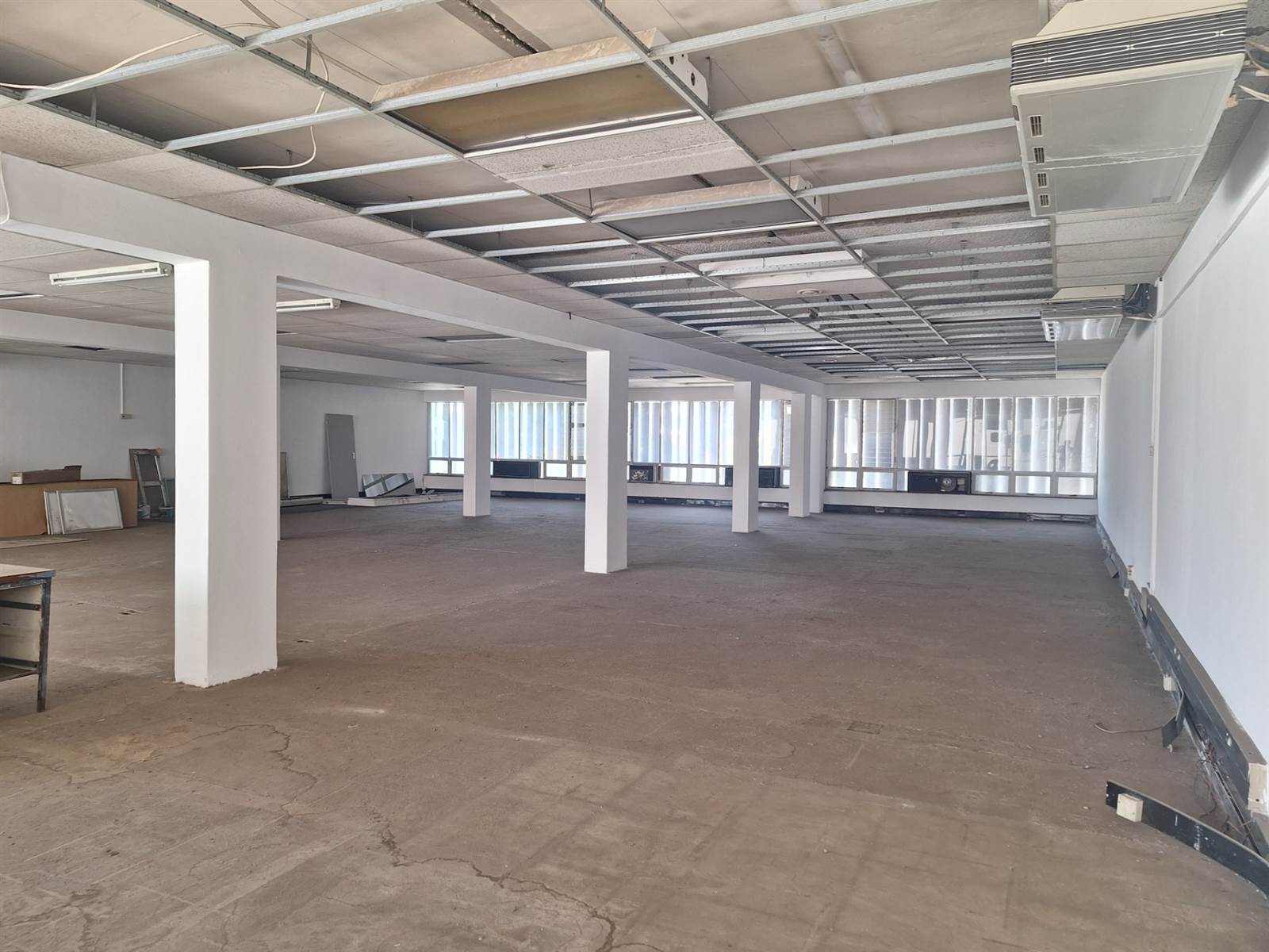 300  m² Commercial space in Benoni Central photo number 2