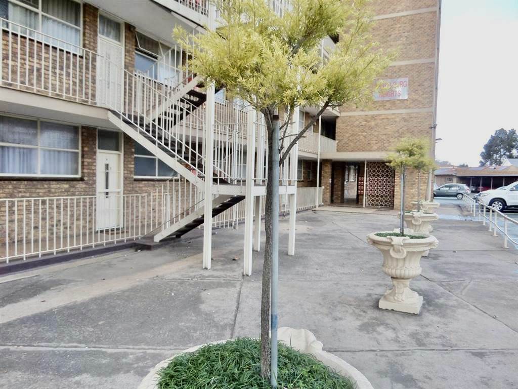 4 Bed Apartment in Middelburg Central photo number 6