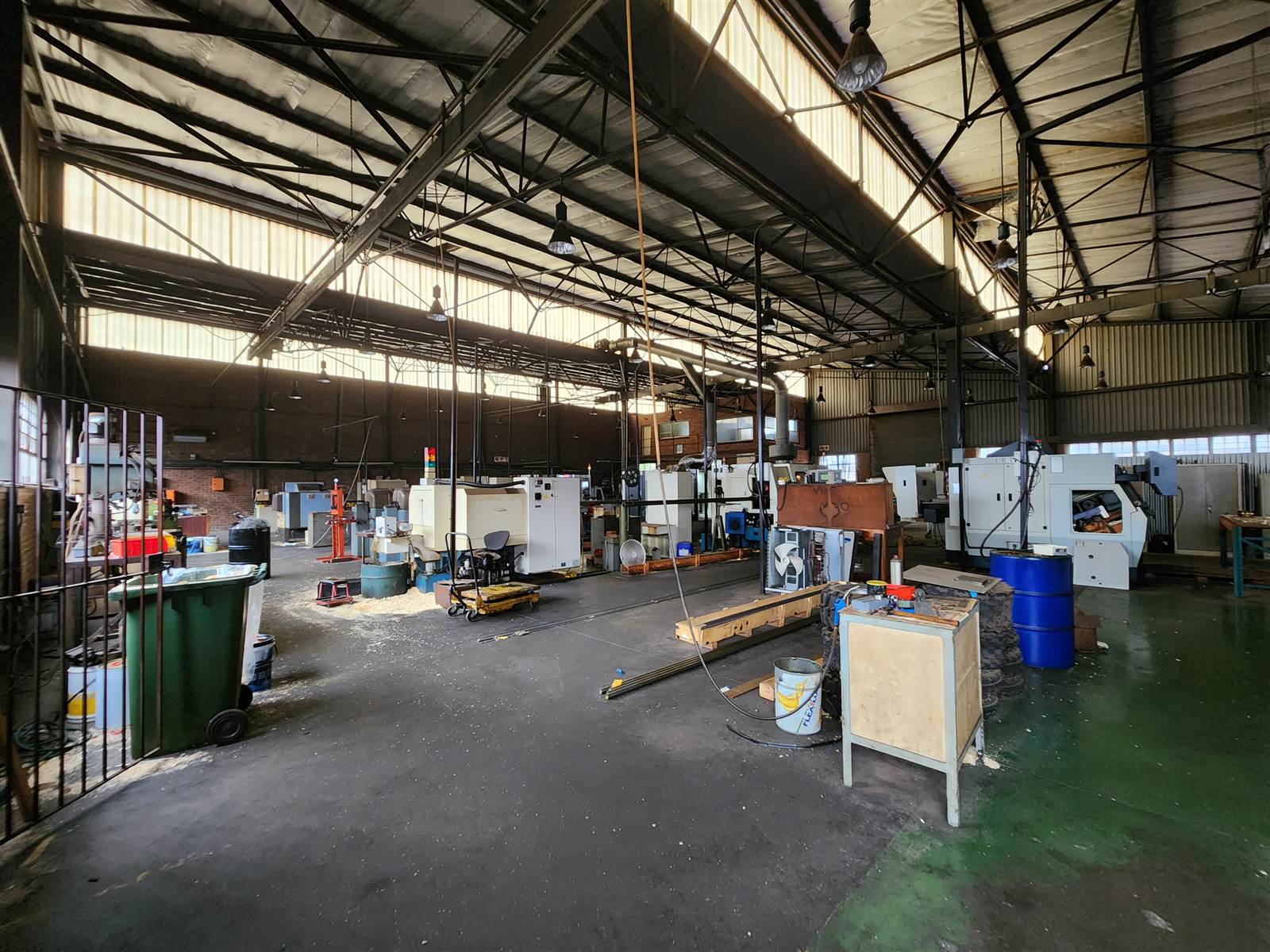 2200  m² Industrial space in Chloorkop photo number 12