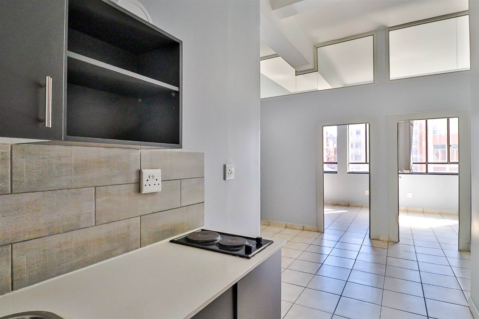 2 Bed Apartment in City & Suburban (Maboneng) photo number 1