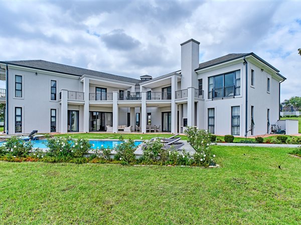5 Bedroom House 5 Bedroom House