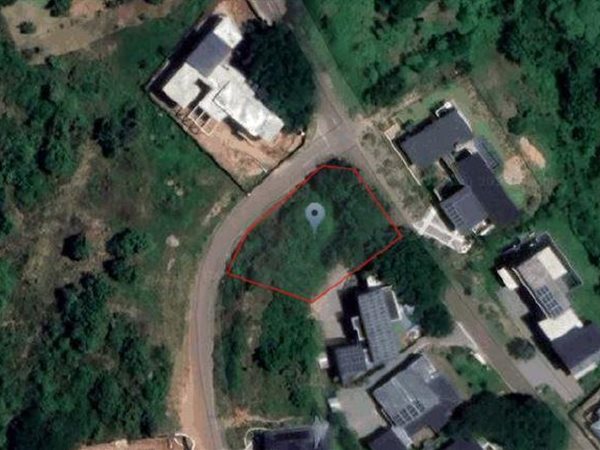 944 m² Land available in Mount Richmore Estate