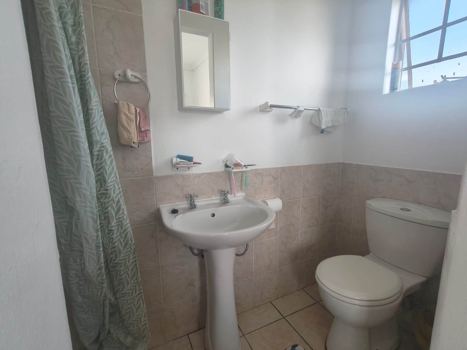 3 Bed Apartment in Cashan photo number 9