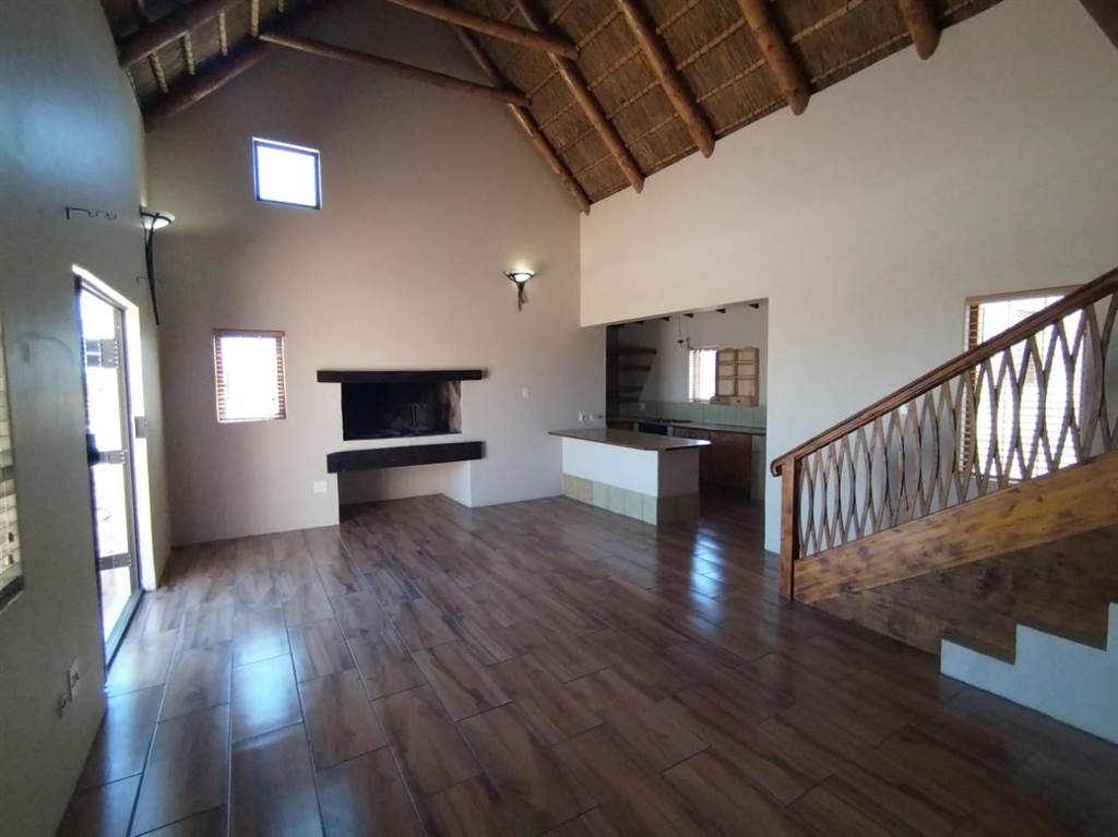 5 Bed House in Jacobsbaai photo number 4