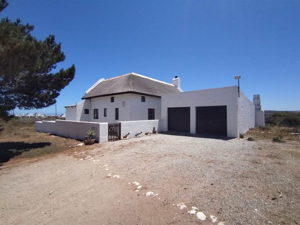5 Bed House in Jacobsbaai photo number 2