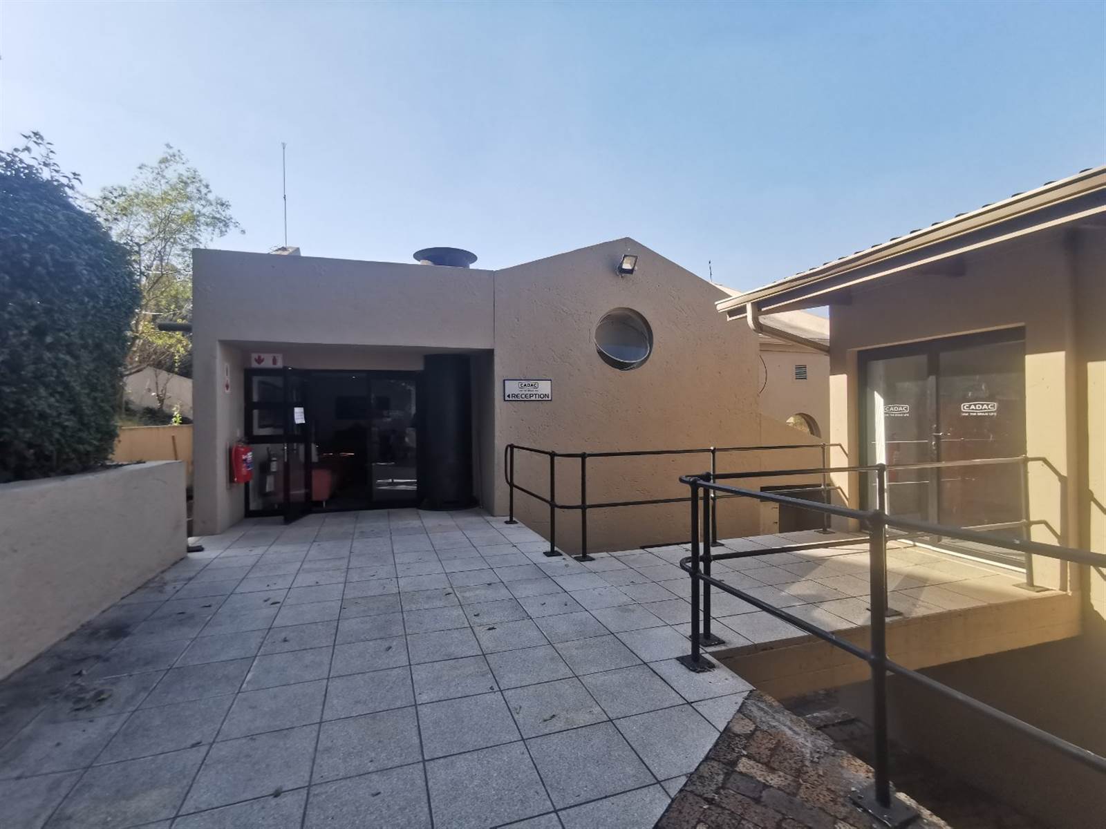 618  m² Office Space in Constantia Kloof photo number 2