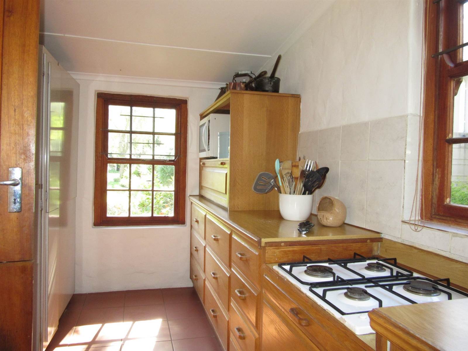 4 Bed House in Greyton photo number 5