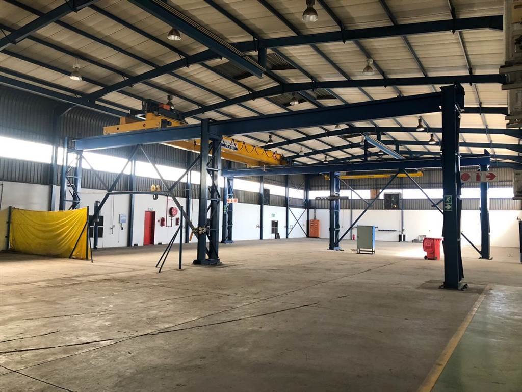 3853  m² Industrial space in Greenhills photo number 11