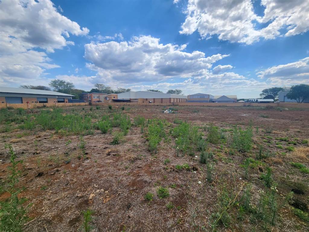 5293 m² Land available in Montana Park photo number 4