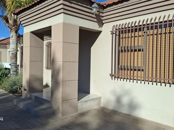 2 Bedroom House 2 Bedroom House