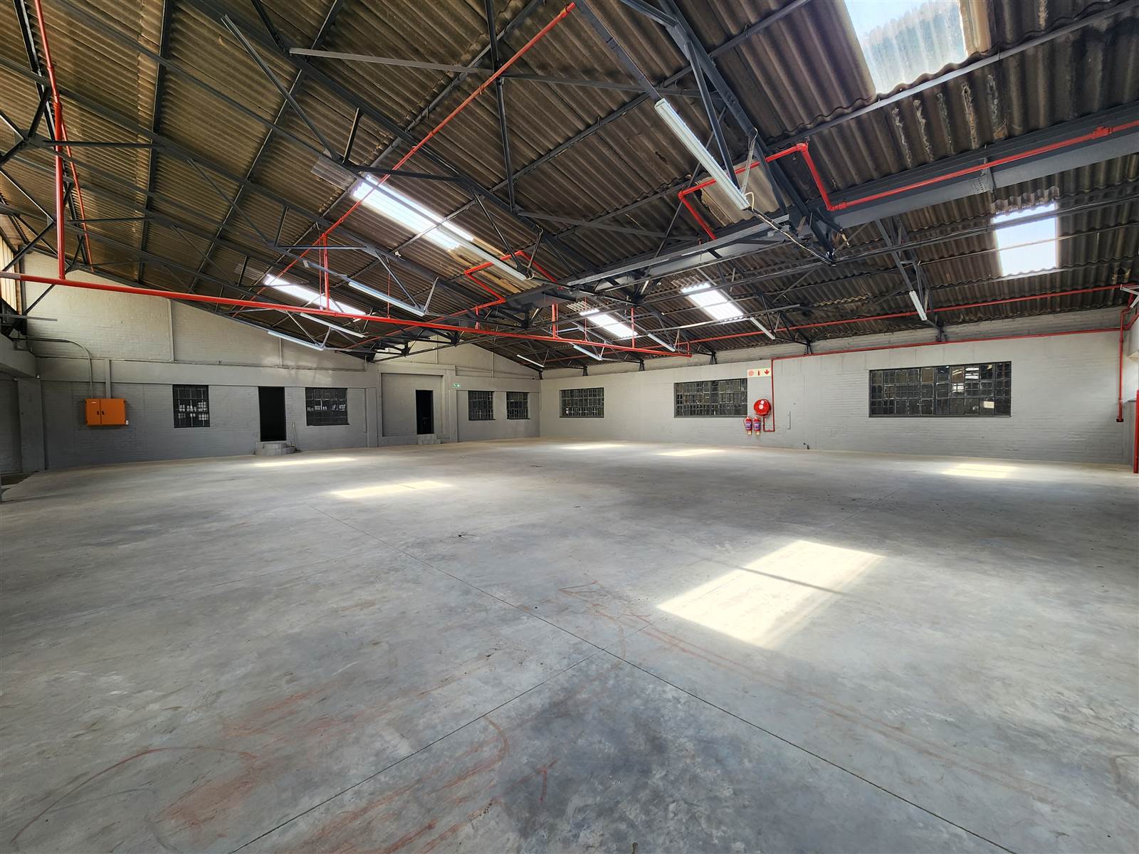 742  m² Industrial space in Benrose photo number 3
