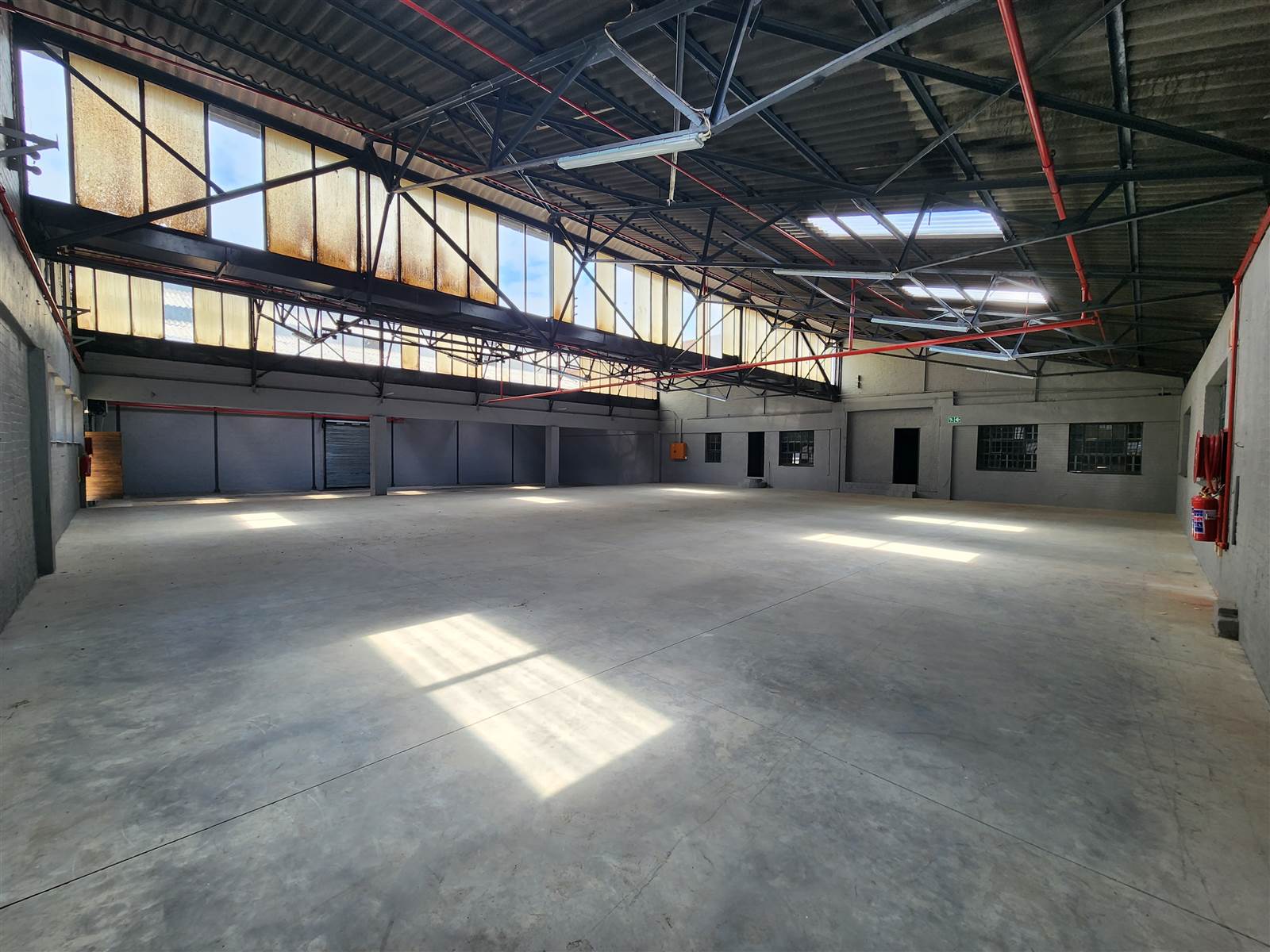 742  m² Industrial space in Benrose photo number 5