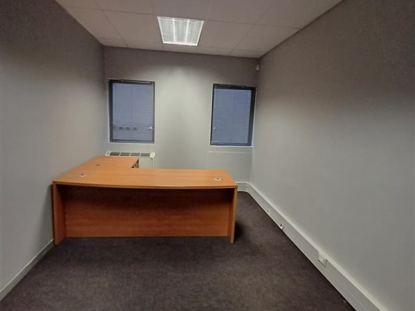 16  m² Office Space