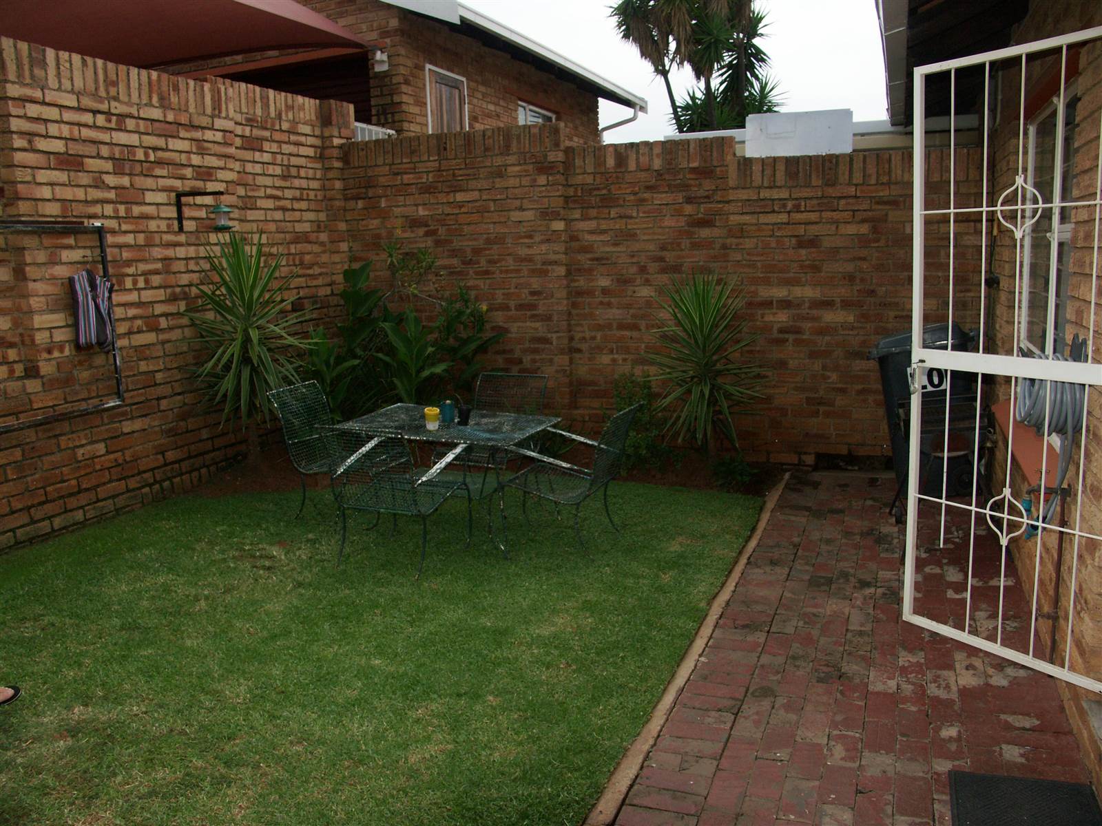 2 Bed Townhouse in Rangeview photo number 2