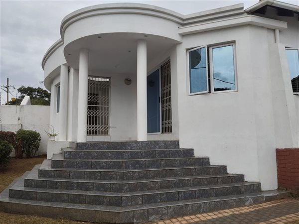 3 Bedroom House 3 Bedroom House