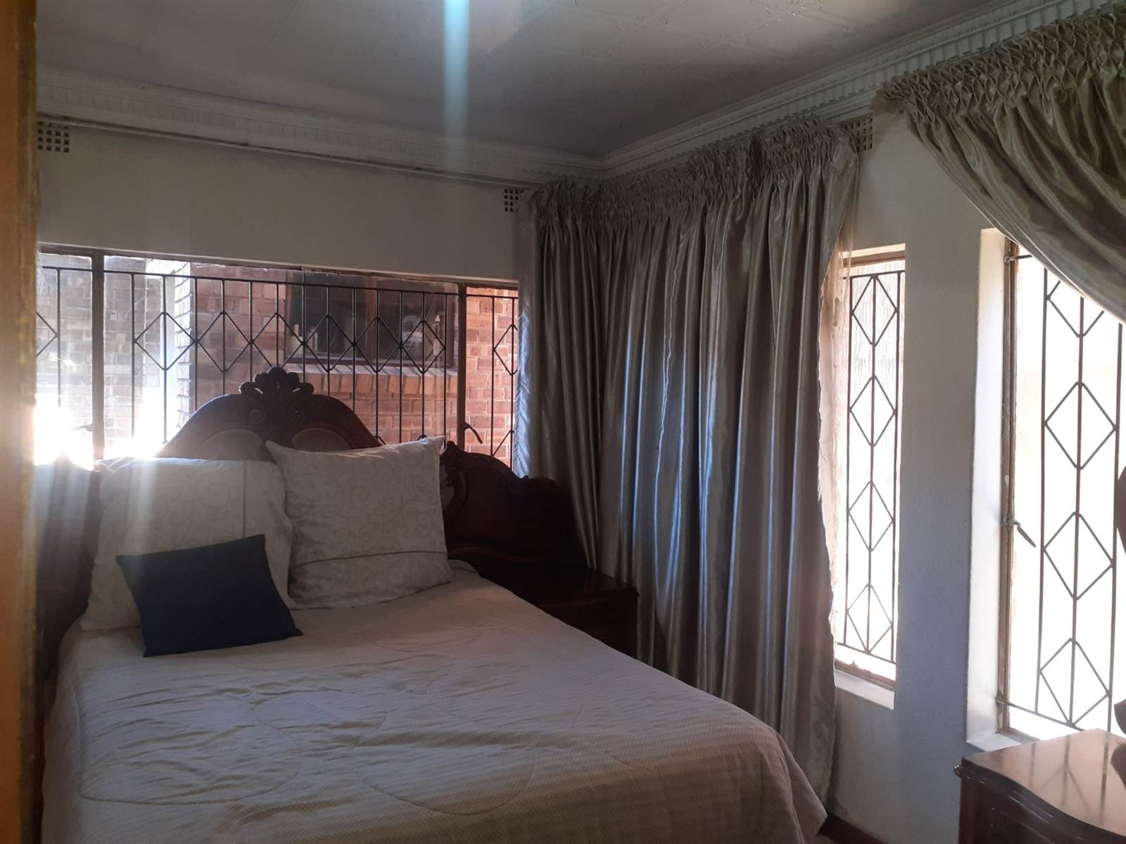 5 Bed House in Seshego photo number 11