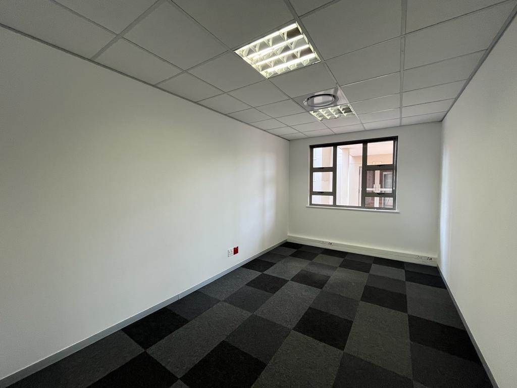 2365.9  m² Commercial space in Bryanston photo number 22