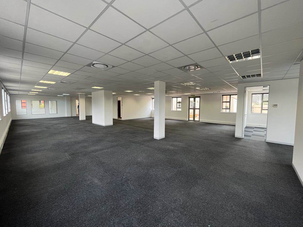 2365.9  m² Commercial space in Bryanston photo number 27