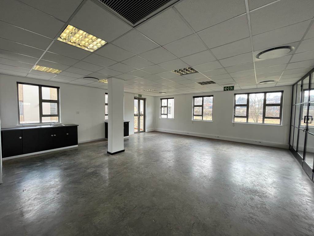 2365.9  m² Commercial space in Bryanston photo number 6