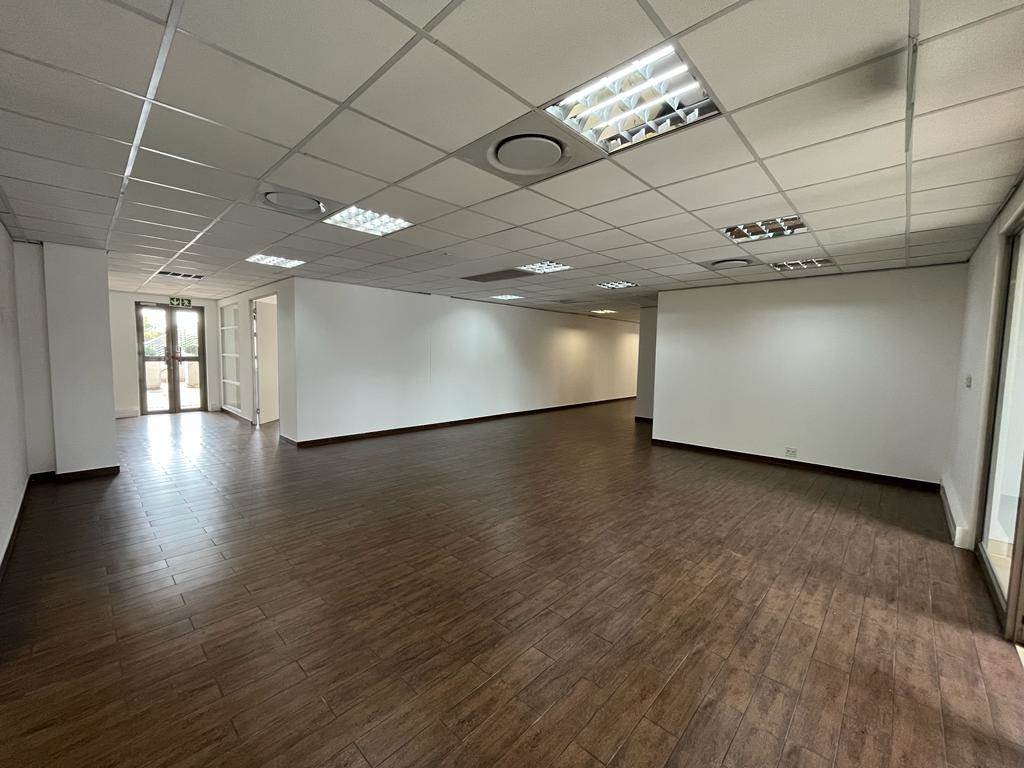 2365.9  m² Commercial space in Bryanston photo number 20