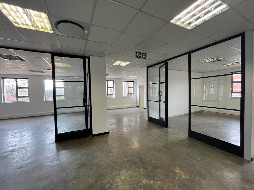 2365.9  m² Commercial space in Bryanston photo number 11