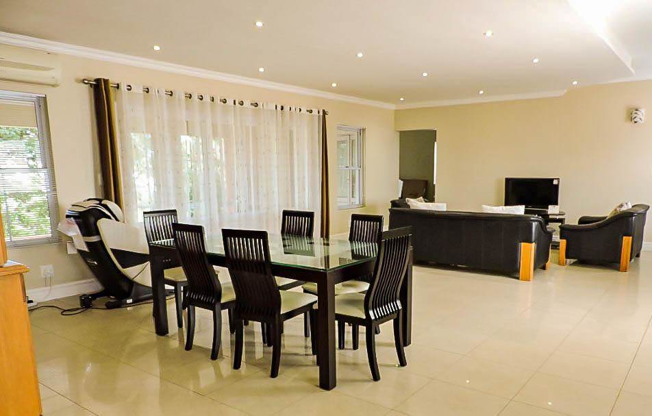 4 Bed House in Mt Edgecombe Estate 1 & 2 photo number 5