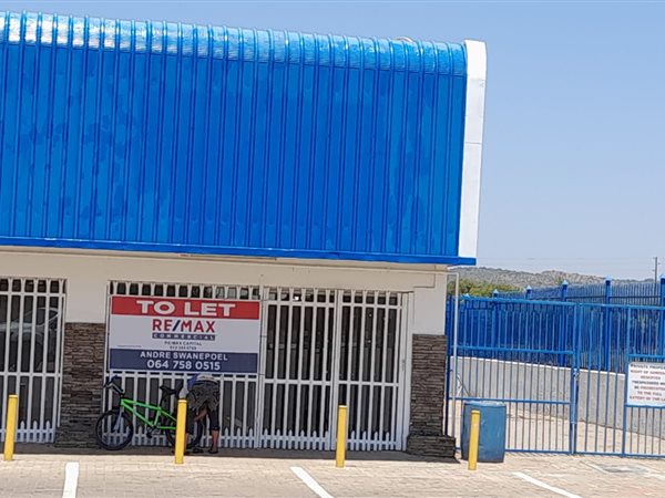 196  m² Commercial space