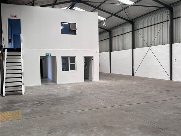 380  m² Office Space