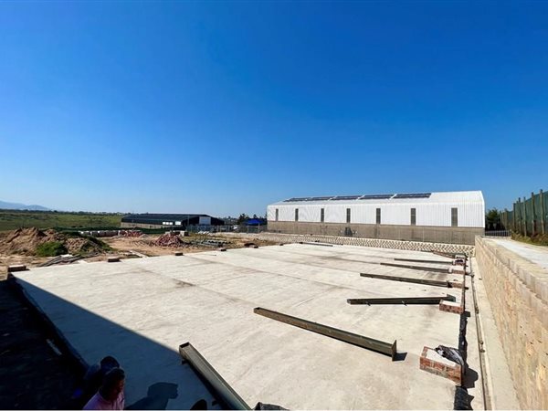 1400  m² Industrial space in George Central