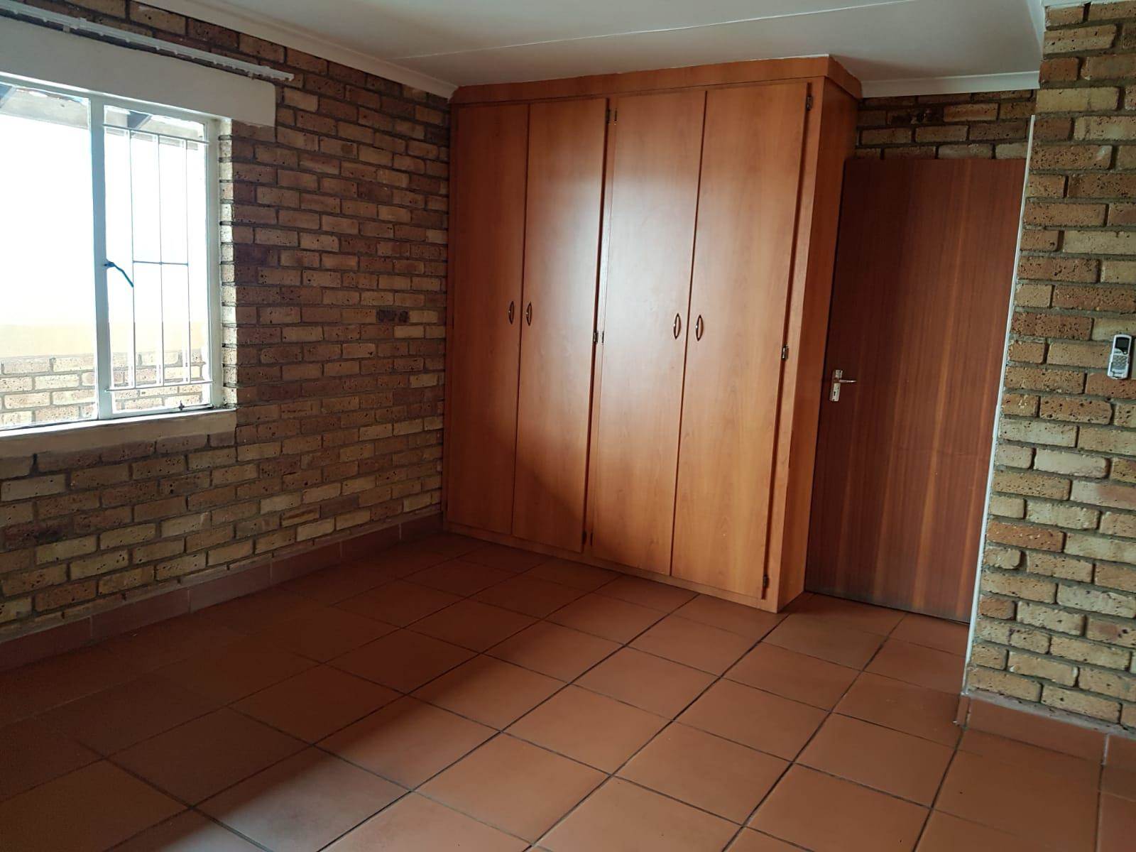 784  m² Commercial space in Rustenburg Central photo number 25