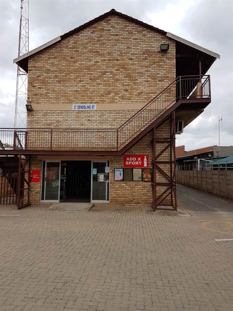 784  m² Commercial space in Rustenburg Central photo number 1