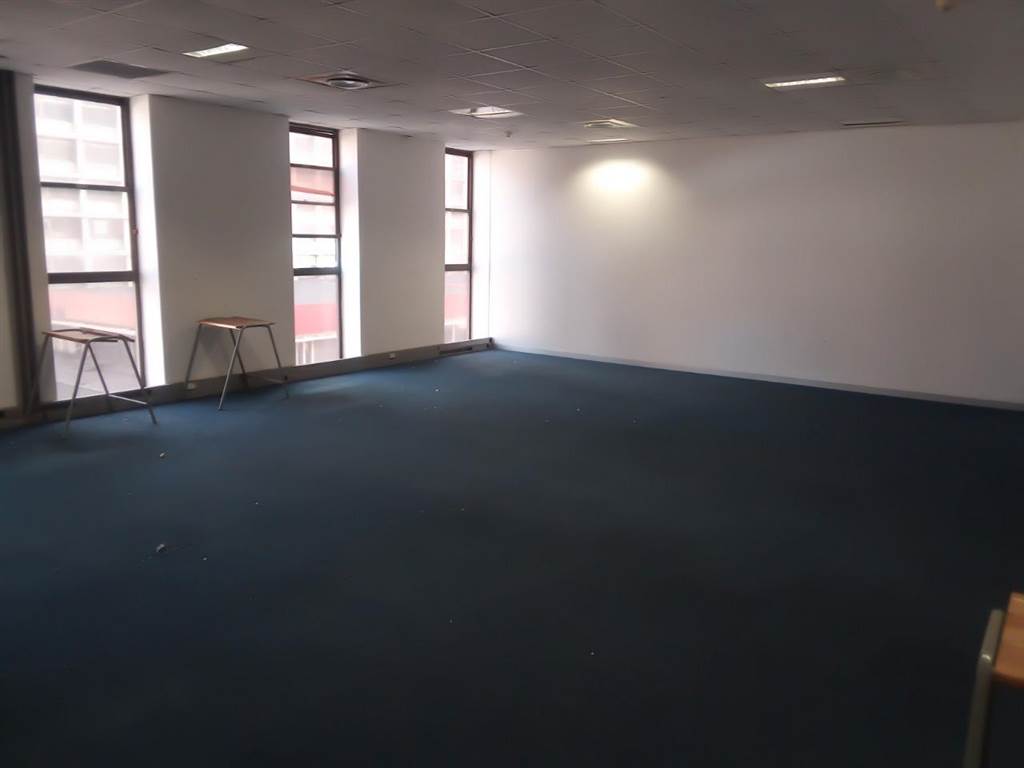 72  m² Commercial space in Durban CBD photo number 4