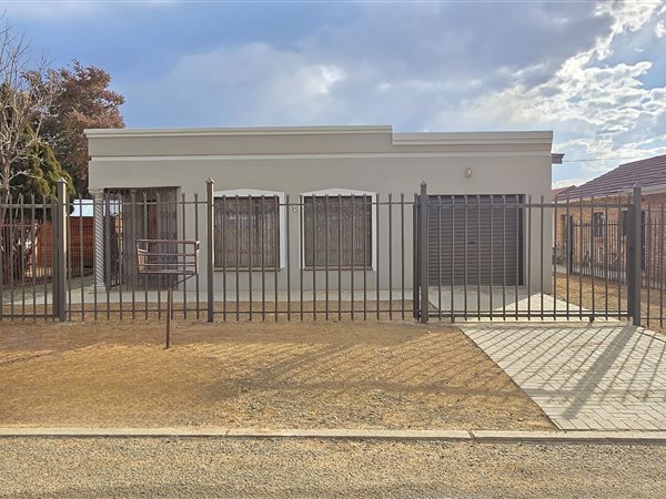 3 Bedroom House 3 Bedroom House