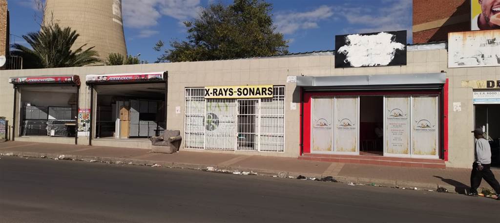 329  m² Commercial space in Bloemfontein photo number 4